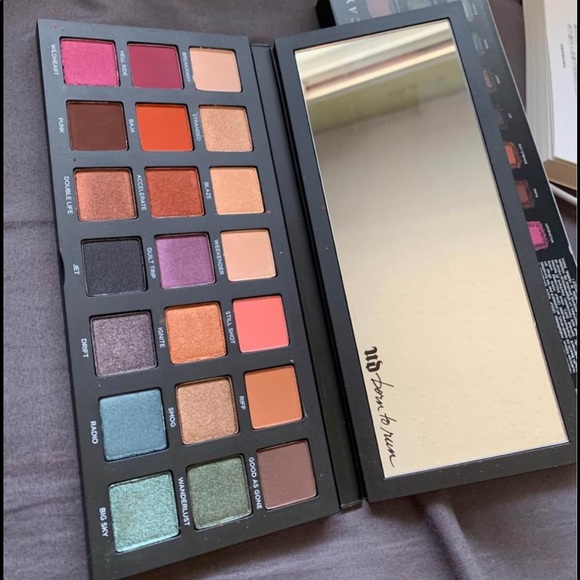 Urban Decay palette - Picture 3 of 3